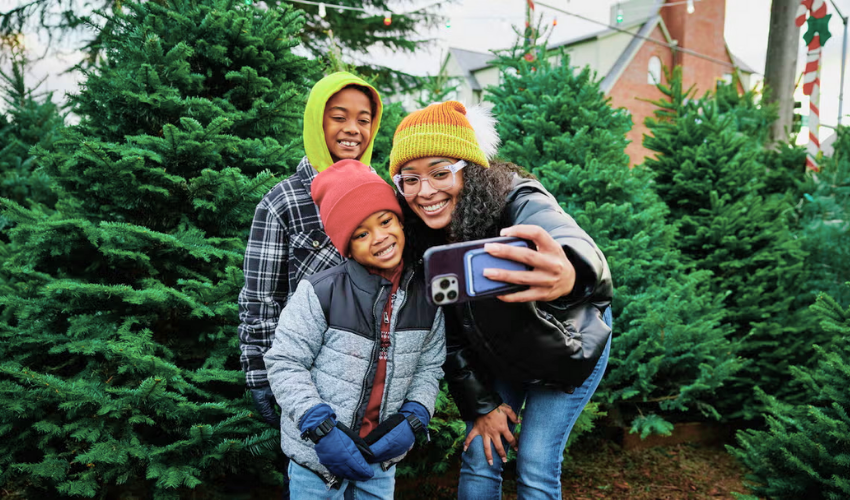 Cute & Cozy Christmas Captions for Instagram